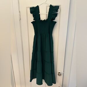 EUC Hill House Home size medium green crepe Ellie